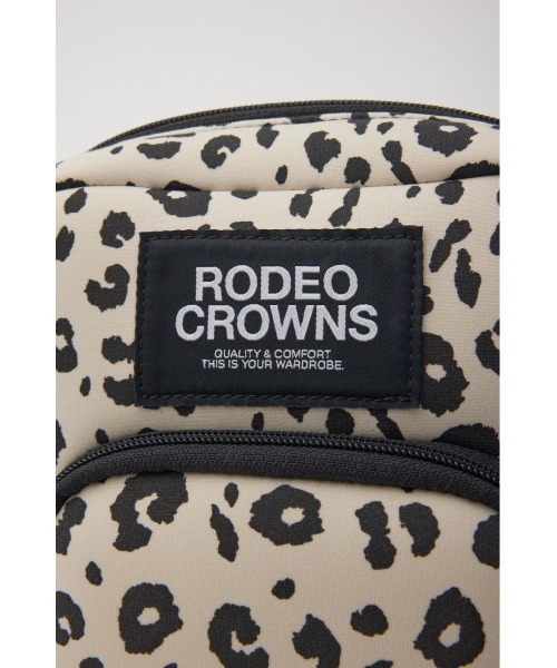 RODEO CROWNS WIDE BOWL（ロデオクラウンズワイドボウル）の「ネオプレーンクロスボディバッグ（ボディバッグ/ウエストポーチ・レディース・ホワイト系その他/ブラック/グレー・FREE）」の9枚目の写真