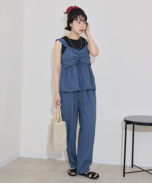 KATHARINE ROSS（キャサリンロス）の「【PILLINI/ピリーニ】アシンメトリーツイストビスチェ（ベスト・レディース・ブラック/ベージュ/ブルー・MEDIUM）」の21枚目の写真