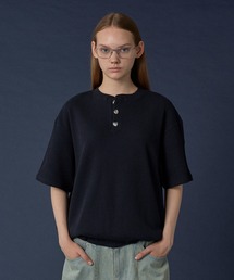 ONCILY(IVF[)SILVER BUTTON HENRY NECK THERMAL T-SHIRT / Vo[{^w[lbNT[}TVc(TVc/Jbg\[)