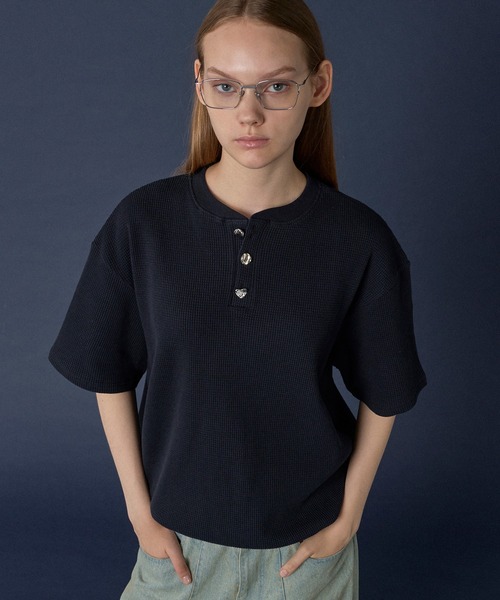 PAR ICI ヘンリーネックボタン付きTシャツ　ブラック新品未使用 ONCILY tシャツ SILVER BUTTON HENRY NECK THERMAL T-SHIRT