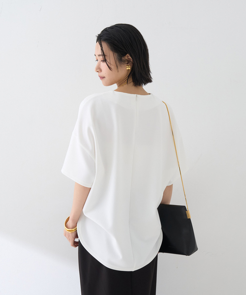Rouge vif（ルージュヴィフ）の「【接触冷感】ストレッチダンボール半袖プルオーバー（シャツ/ブラウス・レディース・オフホワイト/スミクロ・フリー）」の7枚目の写真