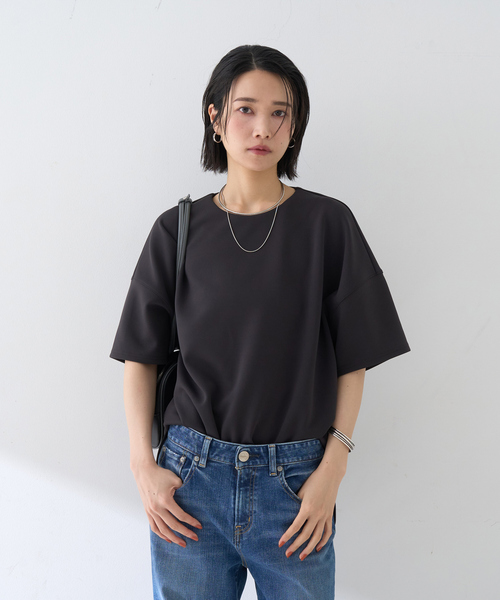 Rouge vif（ルージュヴィフ）の「【接触冷感】ストレッチダンボール半袖プルオーバー（シャツ/ブラウス・レディース・オフホワイト/スミクロ・フリー）」の9枚目の写真