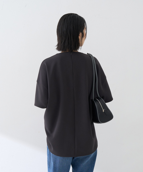 Rouge vif（ルージュヴィフ）の「【接触冷感】ストレッチダンボール半袖プルオーバー（シャツ/ブラウス・レディース・オフホワイト/スミクロ・フリー）」の14枚目の写真