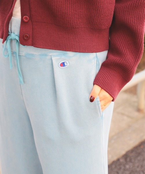 Ray BEAMS（レイビームス）の「【別注】Champion / スウェット パンツ（スウェットパンツ・レディース・ブルー/ワインレッド/ブラック・MEDIUM/SMALL）」の4枚目の写真