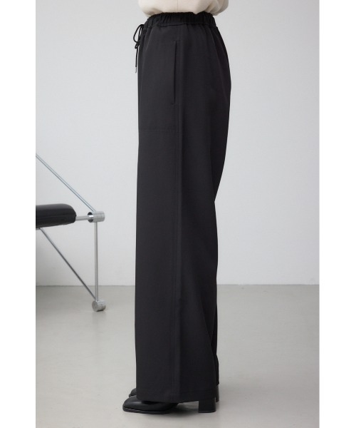 AZUL by moussy(アズールバイマウジー)の「パッチポケットウエストイージーパンツ(スラックス・レディース・ブラック系その他/ブラック/ホワイト系その他/ブラウン・SMALL/MEDIUM)」の19枚目の写真