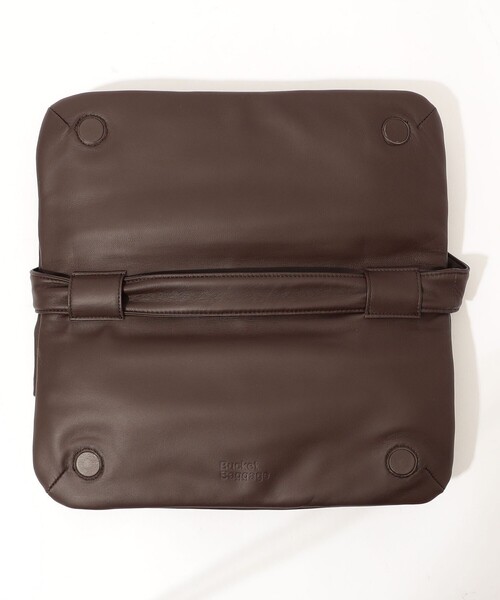 TOMORROWLAND （トゥモローランド）の「Bucket Buggage Puff Pillow ショルダーバッグ（バックパック/リュック・レディース・ダークブラウン/ブラック・FREE）」の11枚目の写真