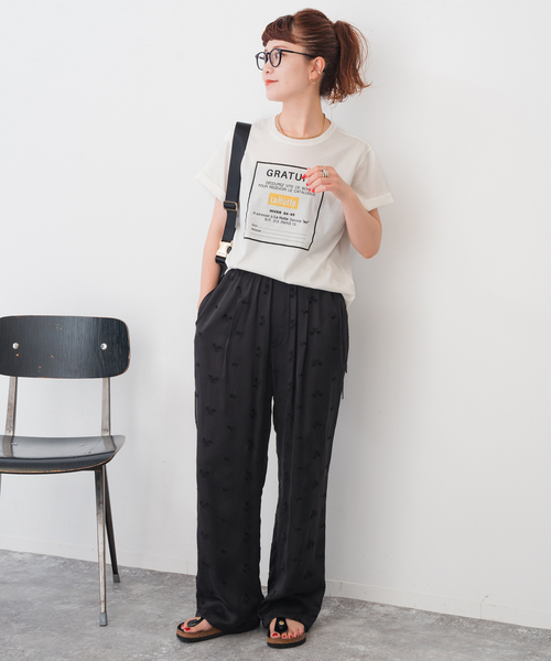Spick & Span(スピックアンドスパン)の「《追加》La Hutte / ラ ユット ロゴTee(Tシャツ/カットソー・レディース・ホワイト系その他/ホワイト×ホワイト/ブラックミックス・FREE)」の5枚目の写真