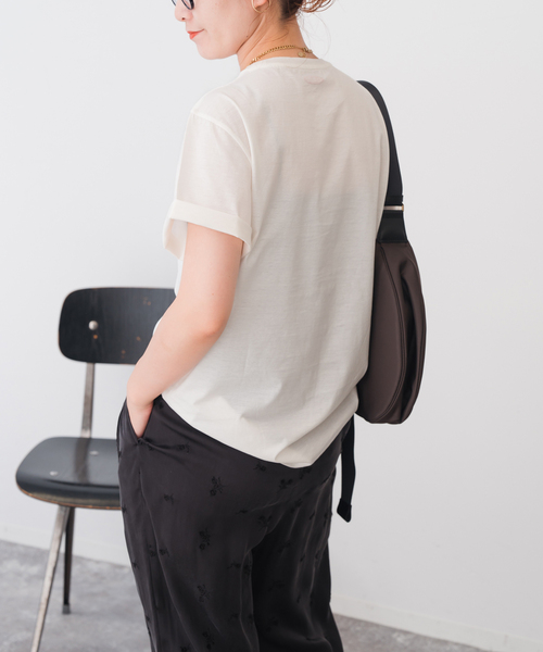 Spick & Span(スピックアンドスパン)の「《追加》La Hutte / ラ ユット ロゴTee(Tシャツ/カットソー・レディース・ホワイト系その他/ホワイト×ホワイト/ブラックミックス・FREE)」の10枚目の写真