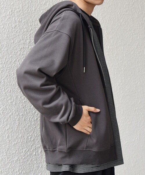 SHIPS any(シップス エニィ)の「SHIPS any: CLASSY バックタック スウェット ジップ パーカー◇(パーカー・メンズ・ブラック/ナチュラル/チャコールグレー・MEDIUM/LARGE)」の9枚目の写真