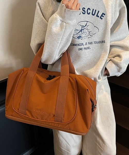 gossip!ロサンゼルス(ゴシップロサンゼルス)の「【Y2K】大容量2WAYトラベルバッグ(拡張可能+9cm/ショルダー&ハンド)(ショルダーバッグ・レディース・ライトグレー/キャメル/ブラック・FREE)」の11枚目の写真