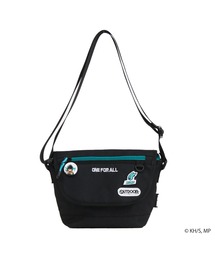 OUTDOOR PRODUCTS（アウトドアプロダクツ）の「【僕のヒーローアカデミア×OUTDOOR PRODUCTS】 缶バッチ付きフラップショルダー（ショルダーバッグ）」