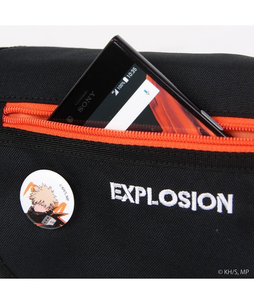 OUTDOOR PRODUCTS(アウトドアプロダクツ)の「【僕のヒーローアカデミア×OUTDOOR PRODUCTS】 缶バッチ付きフラップショルダー(ショルダーバッグ・レディース・グレー/ターコイズブルー/スカイブルー/オレンジ・FREE)」の16枚目の写真