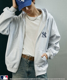 MLB（メジャーリーグベースボール）の「MLB/メジャーリーグベースボール 別注 SWEAT ZIP HOODIE/ジップアップパーカー(限定展開)（パーカー）」