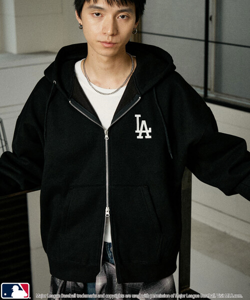 MLB(メジャーリーグベースボール)の「MLB/メジャーリーグベースボール 別注 SWEAT ZIP HOODIE/ジップアップパーカー(限定展開)(パーカー・メンズ・アッシュグレー/ブラウン/ブラック・LARGE/MEDIUM/SMALL)」の6枚目の写真