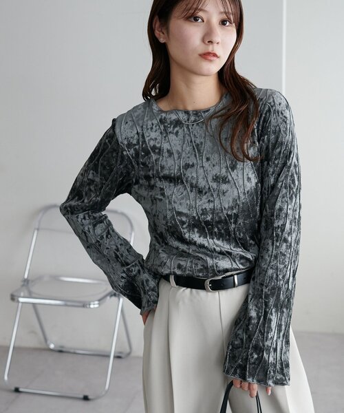 DISCOAT(ディスコート)の「【WEB限定】なみなみベロアプルオーバー(Tシャツ/カットソー・レディース・チャコールグレー/ブラック/ピンク/アイボリー・FREE)」の19枚目の写真