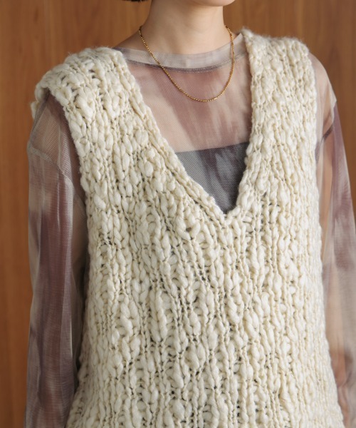 Bou Jeloud(ブージュルード)の「ハンドニットVベスト(ベスト・レディース・ブラック/グレー/オフホワイト・38)」の9枚目の写真