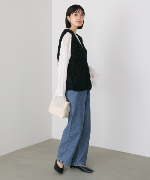 Bou Jeloud(ブージュルード)の「ハンドニットVベスト(ベスト・レディース・ブラック/グレー/オフホワイト・38)」の20枚目の写真