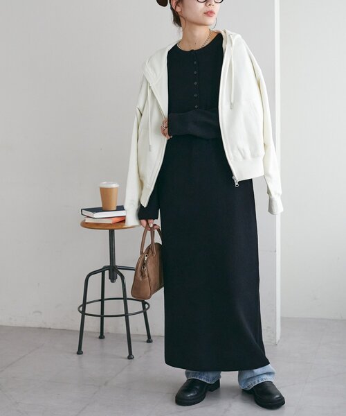 DISCOAT（ディスコート）の「モチモチリブヘンリーワンピース《WEB限定カラーあり》（ワンピース・レディース・チャコールグレー/ブラック/ライトベージュ/モカ・TM/PS/MEDIUM）」の13枚目の写真