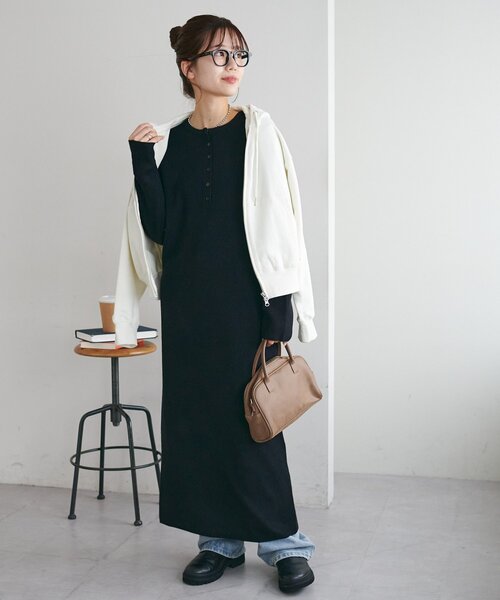 DISCOAT（ディスコート）の「モチモチリブヘンリーワンピース《WEB限定カラーあり》（ワンピース・レディース・チャコールグレー/ブラック/ライトベージュ/モカ・TM/PS/MEDIUM）」の14枚目の写真