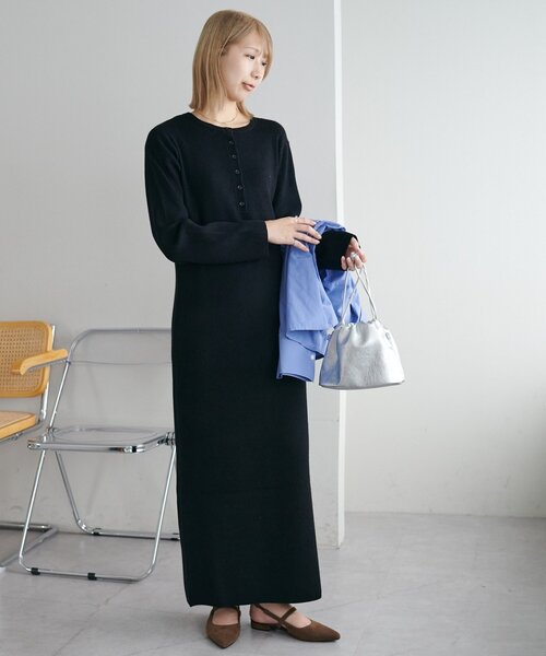 DISCOAT（ディスコート）の「モチモチリブヘンリーワンピース《WEB限定カラーあり》（ワンピース・レディース・チャコールグレー/ブラック/ライトベージュ/モカ・TM/PS/MEDIUM）」の18枚目の写真