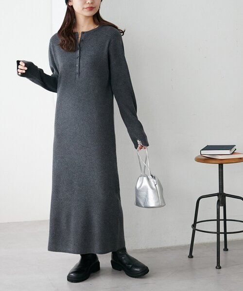 DISCOAT（ディスコート）の「モチモチリブヘンリーワンピース《WEB限定カラーあり》（ワンピース・レディース・チャコールグレー/ブラック/ライトベージュ/モカ・TM/PS/MEDIUM）」の20枚目の写真