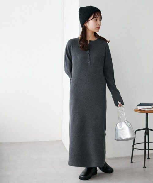 DISCOAT（ディスコート）の「モチモチリブヘンリーワンピース《WEB限定カラーあり》（ワンピース・レディース・チャコールグレー/ブラック/ライトベージュ/モカ・TM/PS/MEDIUM）」の21枚目の写真