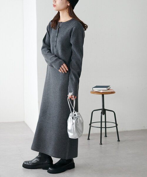 DISCOAT（ディスコート）の「モチモチリブヘンリーワンピース《WEB限定カラーあり》（ワンピース・レディース・チャコールグレー/ブラック/ライトベージュ/モカ・TM/PS/MEDIUM）」の22枚目の写真