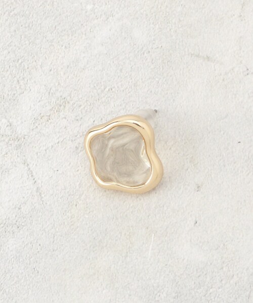 OPAQUE.CLIP（オペークドットクリップ）の「クリアカラーニュアンスピアス（ピアス（両耳用）・レディース・シルバー/ゴールド・00）」の5枚目の写真