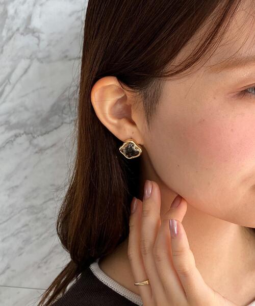 OPAQUE.CLIP（オペークドットクリップ）の「クリアカラーニュアンスピアス（ピアス（両耳用）・レディース・シルバー/ゴールド・00）」の9枚目の写真