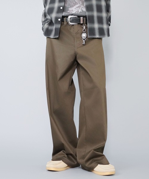 SPINNS（スピンズ）の「チノパンツ/バギーワイドシルエット（チノパンツ・メンズ・ブラック/カーキ/ベージュ・L/M）」の3枚目の写真