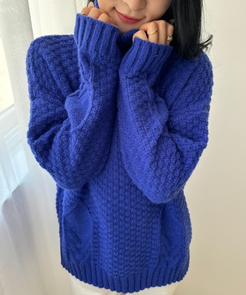 maison de LATIR(メゾンドラティール)の「デザイン性のある編み模様タートルネックニット(ニット/セーター・レディース・ブラック/ブラウン/グレー/ブルー・FREE)」の14枚目の写真