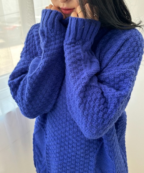 maison de LATIR(メゾンドラティール)の「デザイン性のある編み模様タートルネックニット(ニット/セーター・レディース・ブラック/ブラウン/グレー/ブルー・FREE)」の15枚目の写真