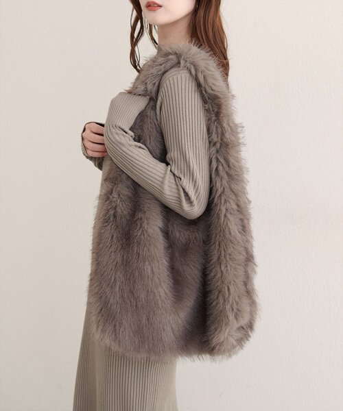 natural couture(ナチュラルクチュール)の「ワンハンドルファーBAG(トートバッグ・レディース・アイボリー/ブラウン・FREE)」の1枚目の写真