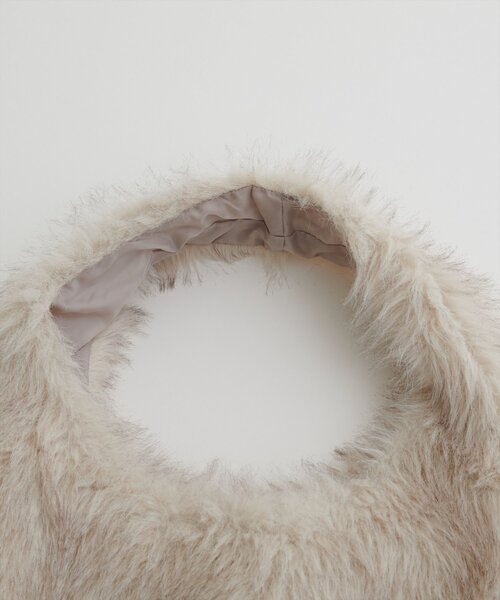 natural couture(ナチュラルクチュール)の「ワンハンドルファーBAG(トートバッグ・レディース・アイボリー/ブラウン・FREE)」の7枚目の写真