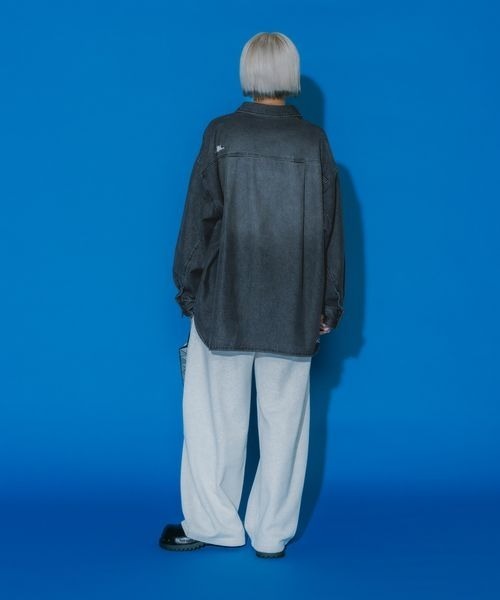 JEANASIS（ジーナシス）の「【みきのすけ企画】ライトオンスデニムシャツ/595523（シャツ/ブラウス・レディース・ブルー/ブラック/ホワイト系その他・FREE）」の12枚目の写真