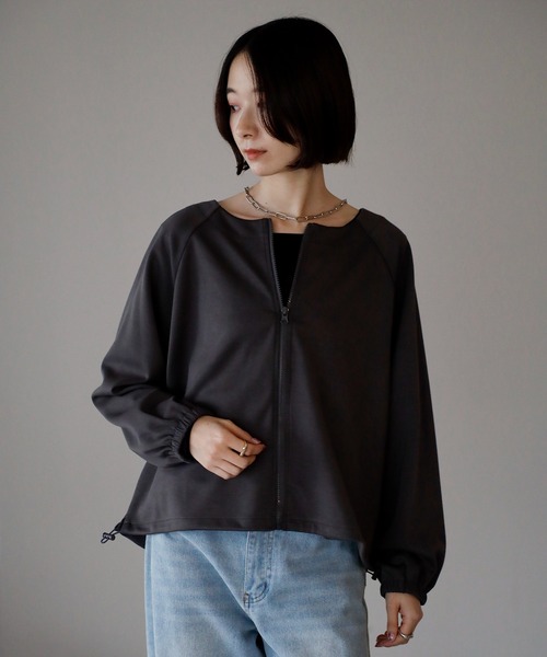 セール】【2025 AW】ダンボールポンチ バックフリルノーカラーブルゾン