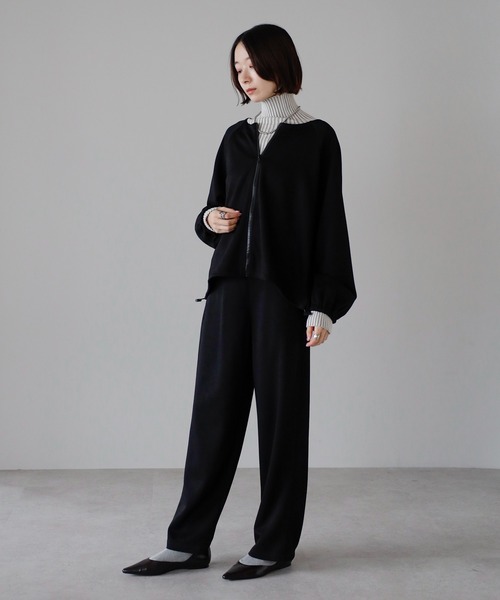 2025 AW】ダンボールポンチ バックフリルノーカラーブルゾン