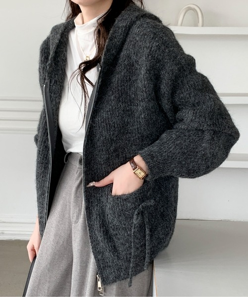 Maison Calme（メゾンカルム）の「ふんわりニットダブルジップアップフードパーカー　リボンポケット（ニット/セーター・レディース・ネイビー/ホワイト/グレー・F）」の22枚目の写真
