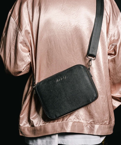 Subciety（サブサエティ）の「Leather shoulder bag（ショルダーバッグ・メンズ・ブラック/レッド・FREE）」の13枚目の写真
