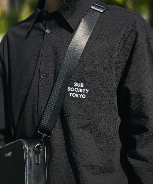 Subciety（サブサエティ）の「Leather shoulder bag（ショルダーバッグ・メンズ・ブラック/レッド・FREE）」の16枚目の写真
