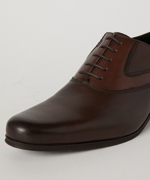 KATHARINE HAMNETT LONDON （キャサリンハムネットロンドン）の「KATHARINE HAMNETT LONDON/キャサリンハムネットロンドン 本革内羽根プレーントゥ（3955）（ドレスシューズ・メンズ・ダークブラウン/ブラック・24.5/25/25.5/26/26.5/27）」の4枚目の写真