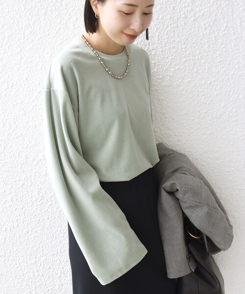 SHIPS(シップス)の「〈手洗い可能〉コットン ポリエステル ベロア ワイド スリーブ(Tシャツ/カットソー・レディース・ライトグリーン/ダークグレー/ネイビー・ONE SIZE)」の2枚目の写真