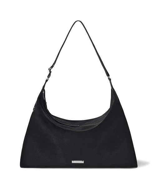 FENNEC(フェネック)の「ROOMY HOBO BAG - NUBUCK BLACK(メッセンジャーバッグ・レディース・その他・FREE)」の7枚目の写真