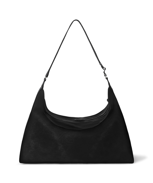 FENNEC(フェネック)の「ROOMY HOBO BAG - NUBUCK BLACK(メッセンジャーバッグ・レディース・その他・FREE)」の2枚目の写真