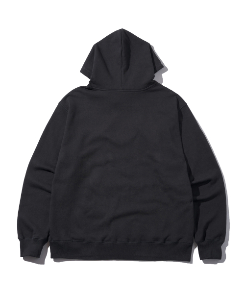DISCUS ATHLETIC(ディスカス アスレチック)の「ヘビーウェイトレギュラーフィットナンバーフードパーカーウォッシュドブラック(パーカー・レディース・その他・LARGE/MEDIUM/X-LARGE)」の2枚目の写真