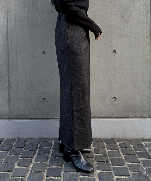 &g'aime(アンジェム)の「【&g'aime 】花柄タイトスカート Floral Tight Skirt(スカート・レディース・グレー/ブラック・FREE)」の7枚目の写真