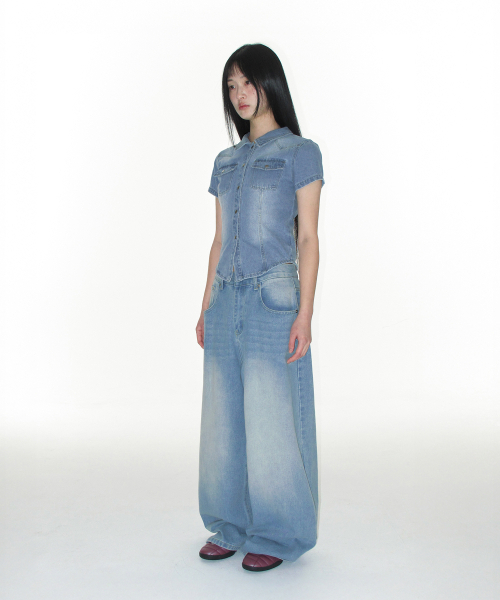 AMESWORLDWIDE（アメスワールドワイド）の「OVERFIT STITCH DENIM PANTS LIGHT BLUE（デニムパンツ・レディース・その他・SMALL/MEDIUM/LARGE）」の5枚目の写真
