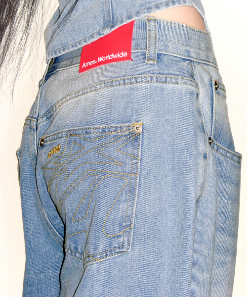 AMESWORLDWIDE（アメスワールドワイド）の「OVERFIT STITCH DENIM PANTS LIGHT BLUE（デニムパンツ・レディース・その他・SMALL/MEDIUM/LARGE）」の9枚目の写真