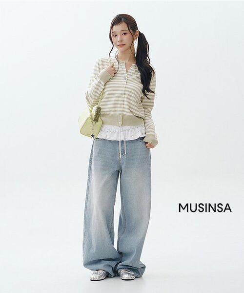 AMESWORLDWIDE（アメスワールドワイド）の「OVERFIT STITCH DENIM PANTS LIGHT BLUE（デニムパンツ・レディース・その他・SMALL/MEDIUM/LARGE）」の15枚目の写真