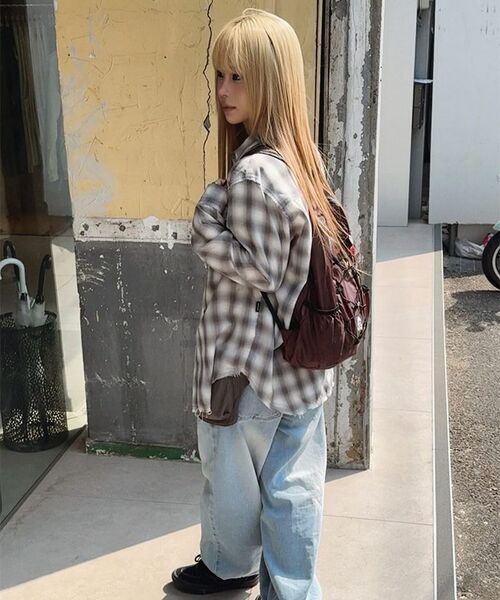 AMESWORLDWIDE（アメスワールドワイド）の「OVERFIT STITCH DENIM PANTS LIGHT BLUE（デニムパンツ・レディース・その他・SMALL/MEDIUM/LARGE）」の19枚目の写真
